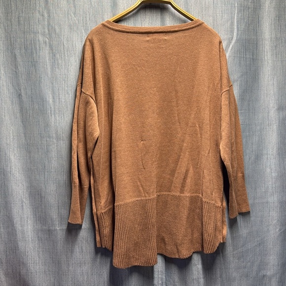 Tahari long sleeve sweater size 1X - Picture 7 of 7